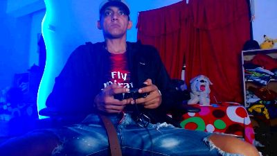 Skinny23cm live cam on Cam4