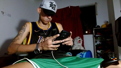 Skinny23cm live cam on Cam4
