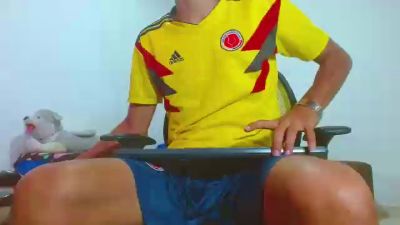 Skinny23cm live cam on Cam4