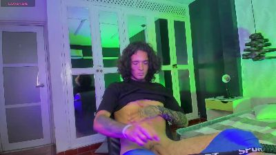 Skinny_Mac live cam on Cam4