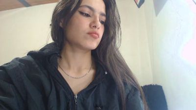 Skinny_sweet24 live cam on Cam4