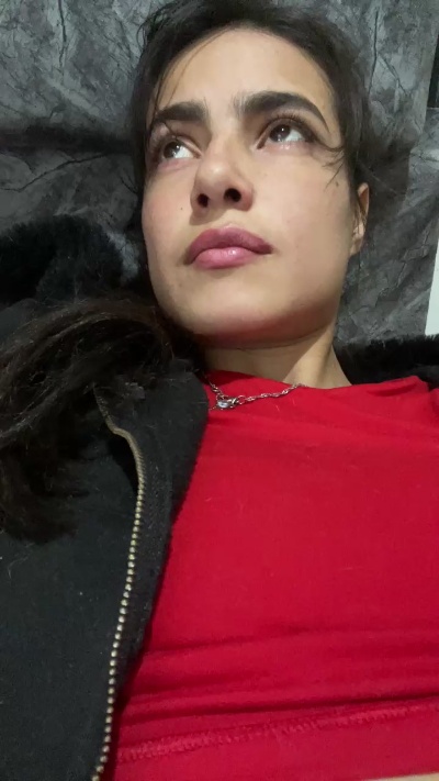 Skinny_sweet24 live cam on Cam4