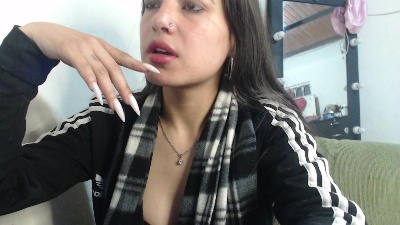Skinny_sweet24 live cam on Cam4