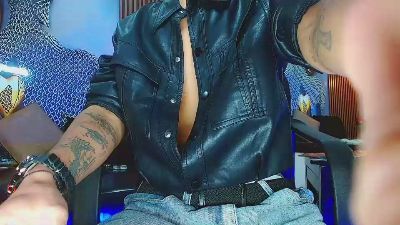 SkinnycuteAlyer live cam on Cam4