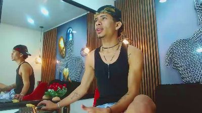 SkinnycuteAlyer live cam on Cam4