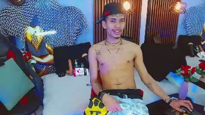 SkinnycuteAlyer live cam on Cam4