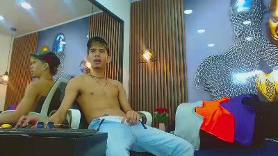 SkinnycuteAlyer live cam on Cam4