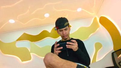 SkinnycuteAlyer live cam on Cam4