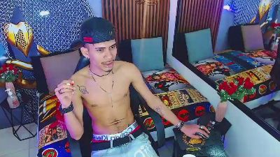 Skinnycutte live cam on Cam4