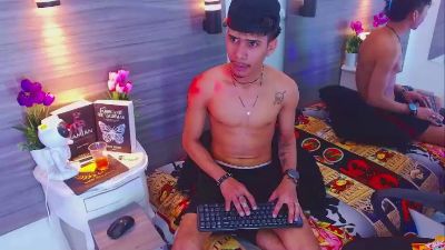 Skinnycutte live cam on Cam4