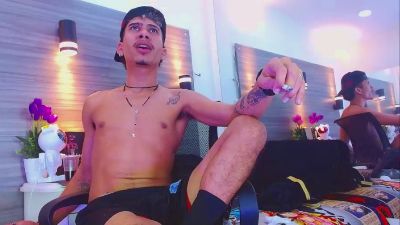 Skinnycutte live cam on Cam4