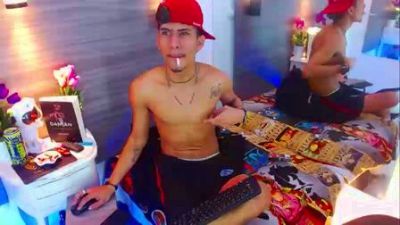 Skinnycutte live cam on Cam4