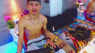 Skinnycutte live cam on Cam4