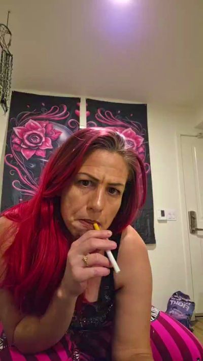 Skittlez8569 live cam on Cam4