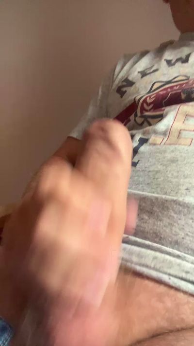 Sky1920 live cam on Cam4