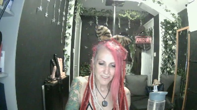 SkySparks live cam on Cam4