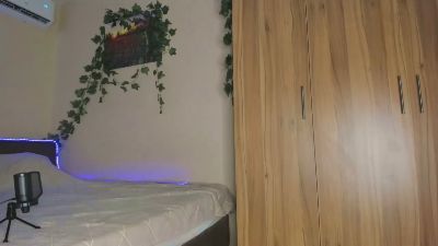 SkyeDavis live cam on Cam4
