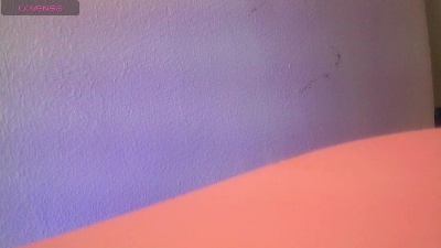 Skyfall9875 live cam on Cam4