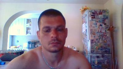Sladkiq_3 live cam on Cam4