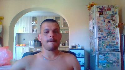 Sladkiq_3 live cam on Cam4