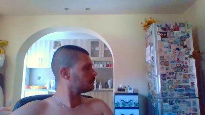 Sladkiq_3 live cam on Cam4