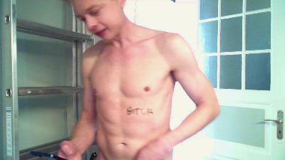 Slave202522 live cam on Cam4