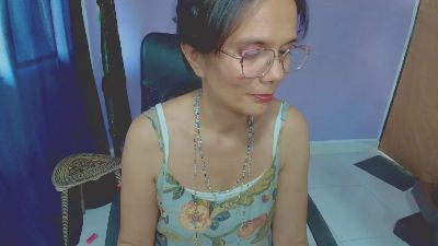 SlaveNatty4U live cam on Cam4