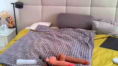 SlaveToTheRythm live cam on Cam4