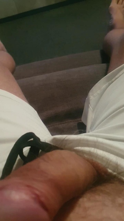 Slavetoy4u live cam on Cam4