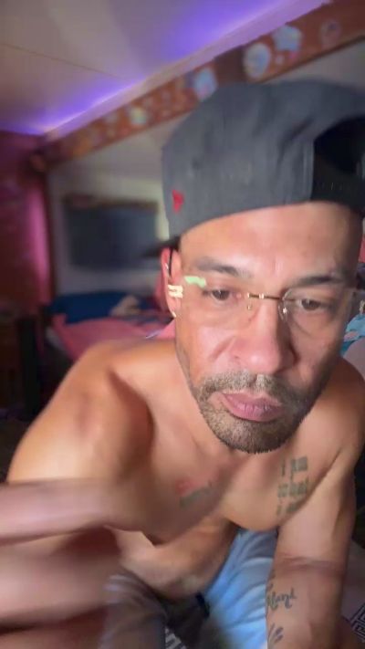 SlaydbyGorgeous live cam on Cam4