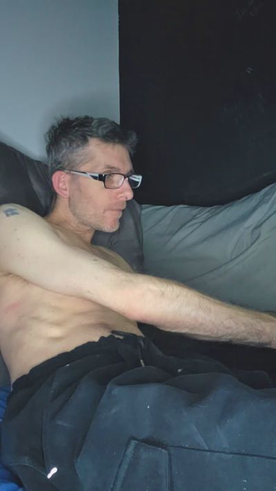 SlimDaddy4u live cam on Cam4