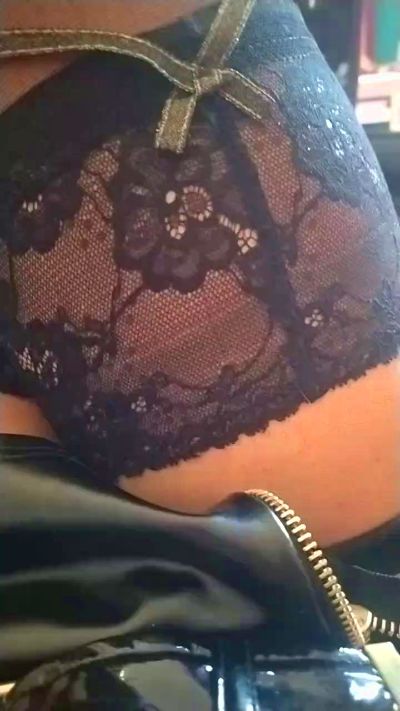 SlutTravSub live cam on Cam4