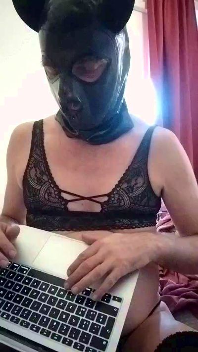 SlutTravSub live cam on Cam4