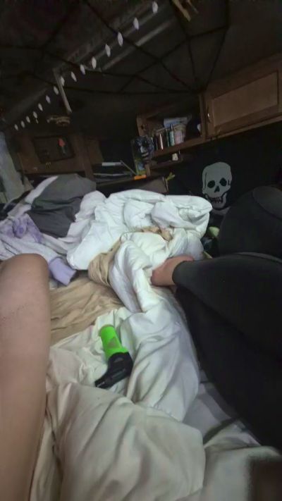 Slut__Muffin live cam on Cam4