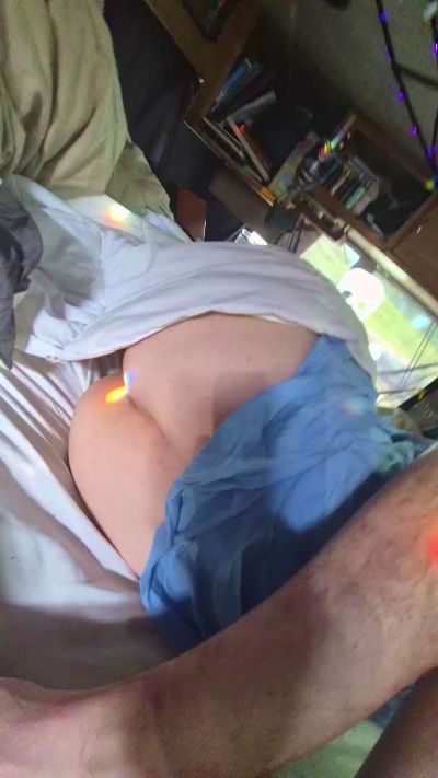 Slut__Muffin live cam on Cam4