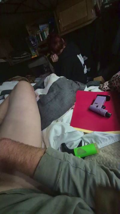 Slut__Muffin live cam on Cam4