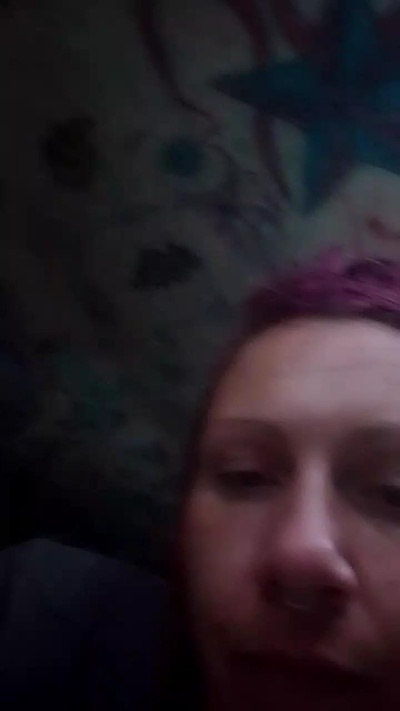 Slut__Muffin live cam on Cam4
