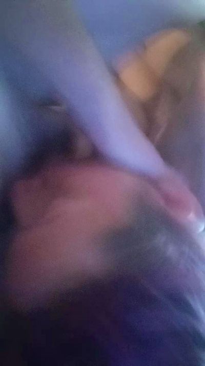 Slut__Muffin live cam on Cam4