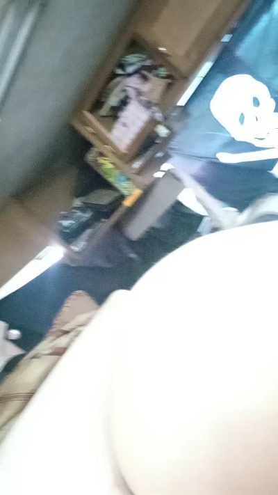 Slut__Muffin live cam on Cam4