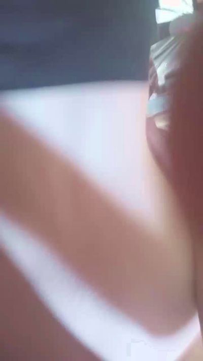 Slut__Muffin live cam on Cam4