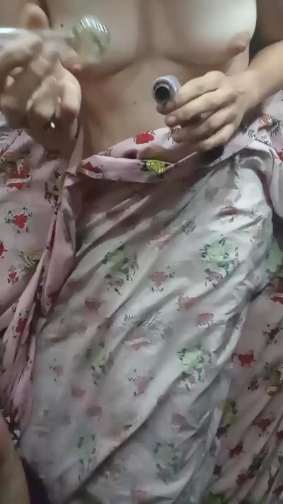 Slut__Muffin live cam on Cam4
