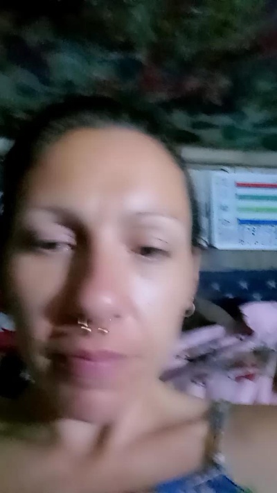 Slut__Muffin live cam on Cam4