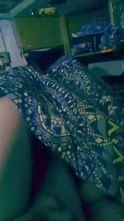 Slut__Muffin live cam on Cam4