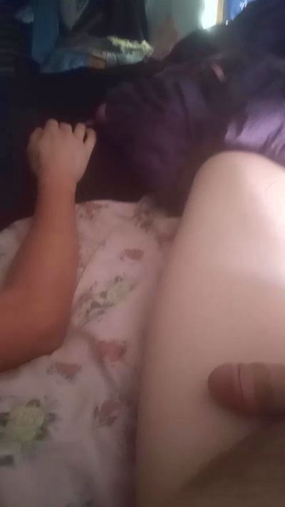 Slut__Muffin live cam on Cam4