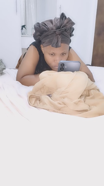 Sluttypookie live cam on Cam4