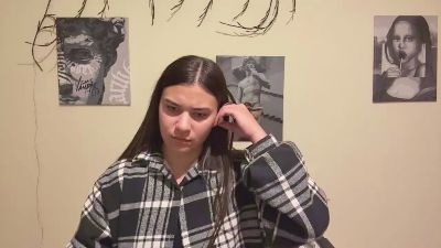 SlyviaRodell live cam on Cam4