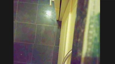 SmallHairyUncut live cam on Cam4