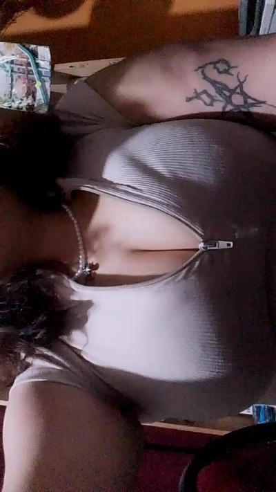 Small_baby_rose live cam on Cam4