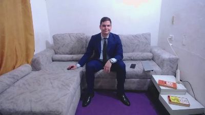 Smarty_Biz live cam on Cam4