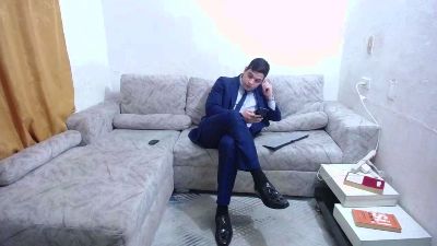 Smarty_Biz live cam on Cam4